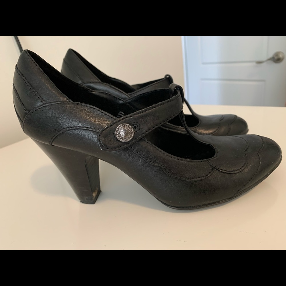 Black vintage Heels